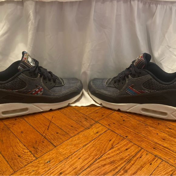 Nike Air Max 90 Afro Punk Sneakers - Picture 5 of 6